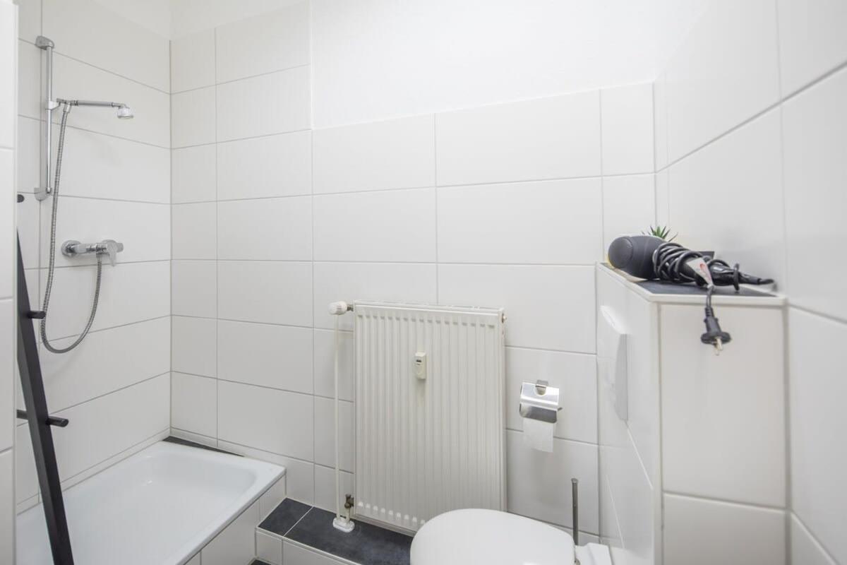 Spacious 2 Bedroom Apartment Hamburgo Exterior foto
